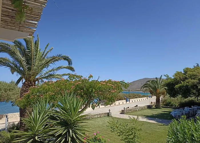 Grandes Apartments Sea Front